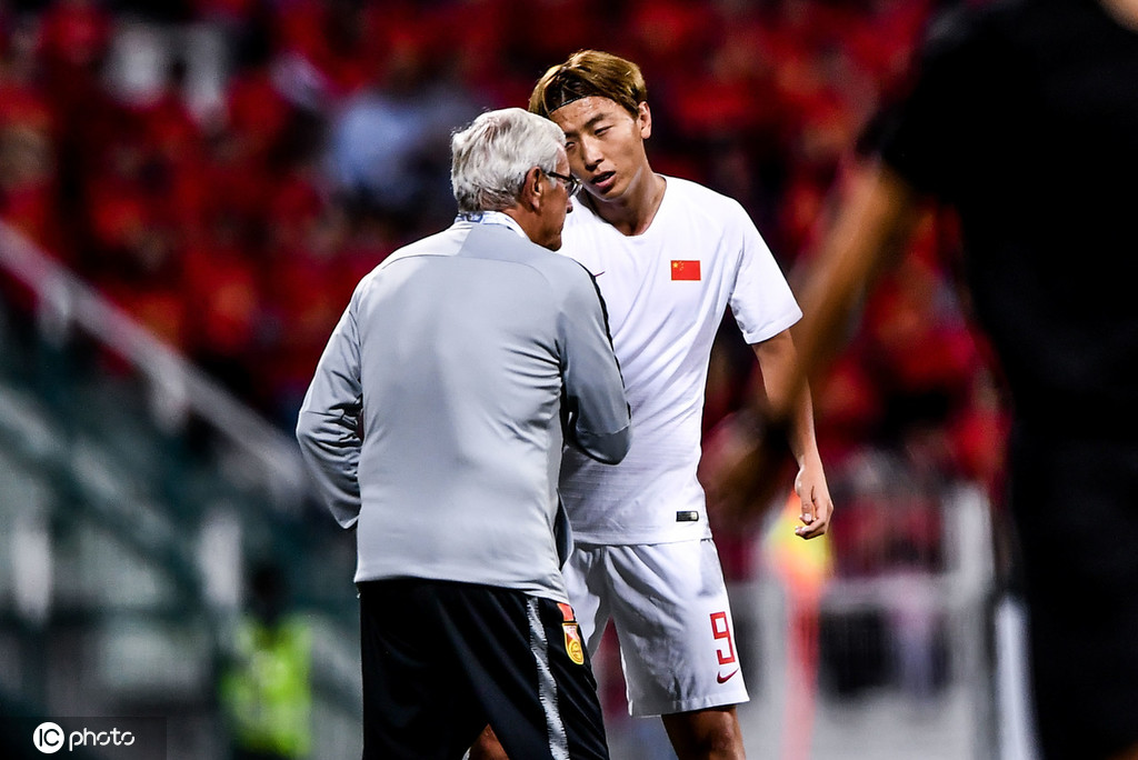 bbin真人-亚洲职业足球竞技升级：球员技战术精益求精